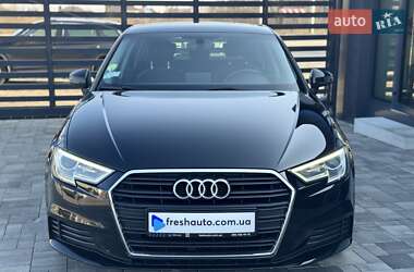 Хетчбек Audi A3 Sportback 2018 в 