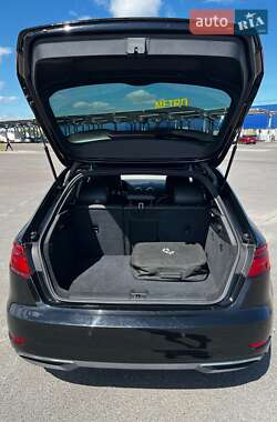 Хэтчбек Audi A3 Sportback 2018 в 
