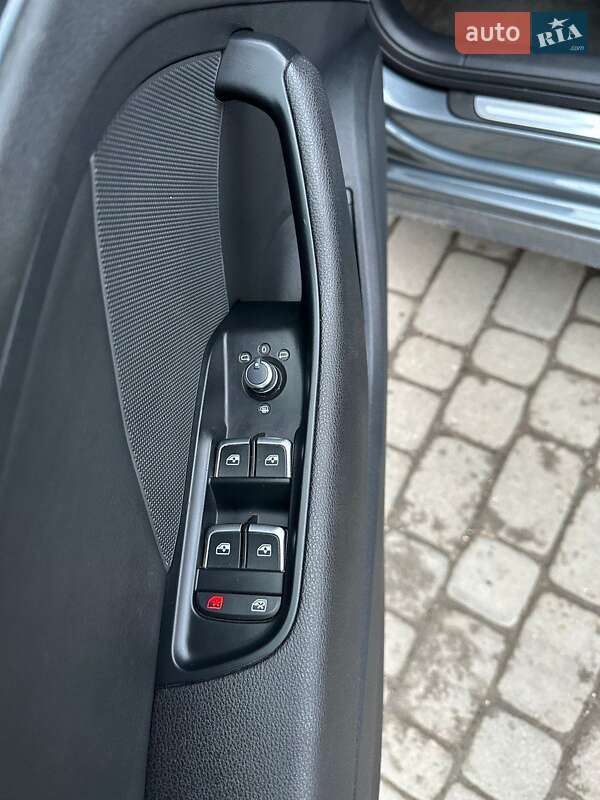 Хэтчбек Audi A3 Sportback 2016 в Львове фото 26 Хэтчбек Audi A3 Sportback 2016 в Львове