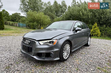 Хэтчбек Audi A3 Sportback 2015 в Яворове