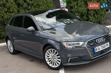 Хэтчбек Audi A3 Sportback 2016 в 