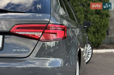 Хэтчбек Audi A3 Sportback 2016 в 