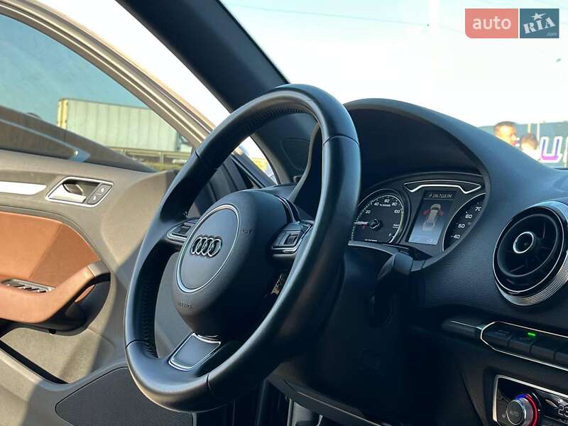 Хэтчбек Audi A3 Sportback 2016 в Львове