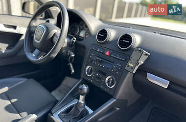 Хэтчбек Audi A3 Sportback 2005 в 
