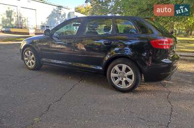 Хэтчбек Audi A3 Sportback 2009 в 