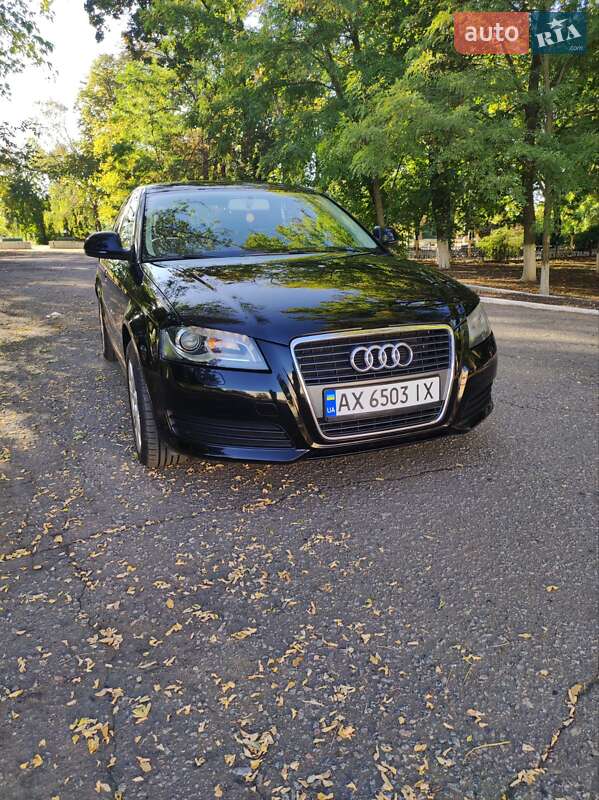 Хэтчбек Audi A3 Sportback 2009 в 