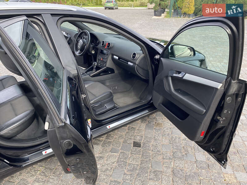 Хэтчбек Audi A3 Sportback 2006 в Ровно
