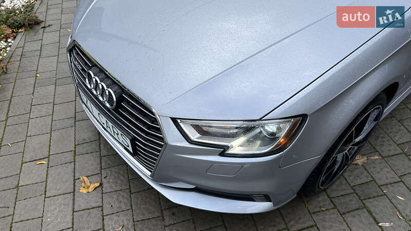 Хэтчбек Audi A3 Sportback 2017 в Львове