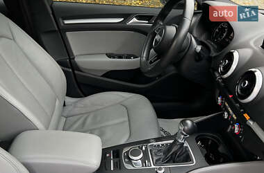 Хетчбек Audi A3 Sportback 2017 в  фото 42 Хетчбек Audi A3 Sportback 2017 в