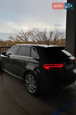 Хэтчбек Audi A3 Sportback 2018 в Харькове