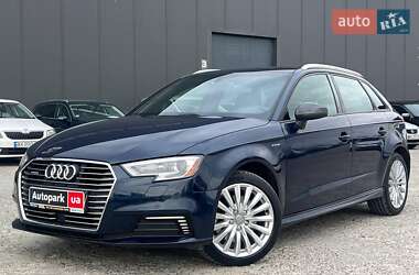 Хэтчбек Audi A3 Sportback 2017 в Львове