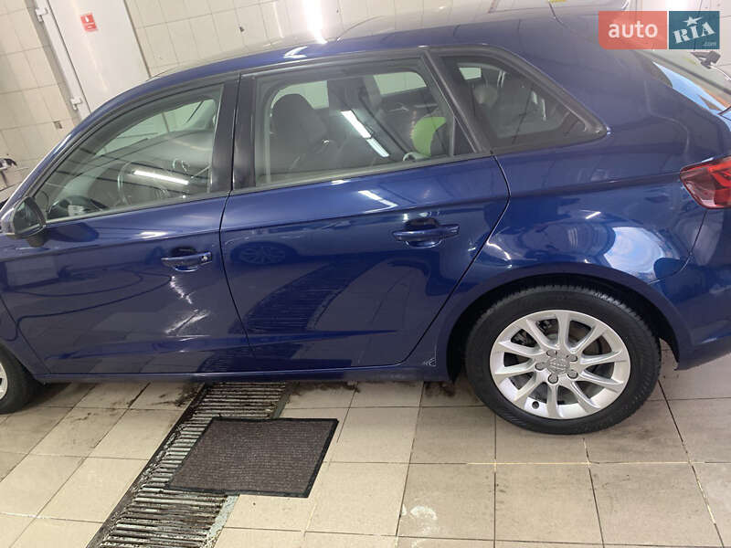 Хэтчбек Audi A3 Sportback 2015 в Одессе фото 3 Хэтчбек Audi A3 Sportback 2015 в Одессе