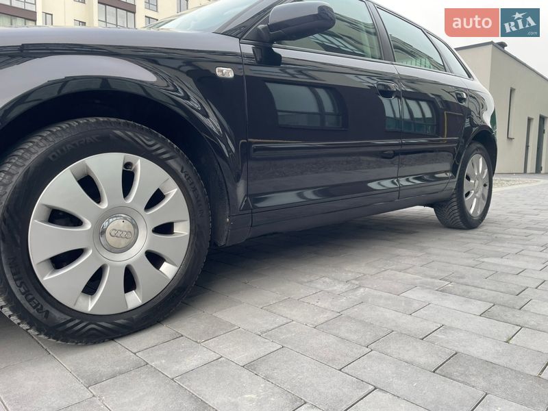Хэтчбек Audi A3 Sportback 2006 в Городке