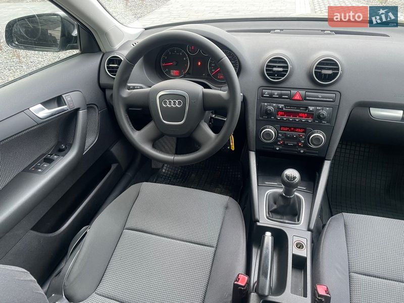 Хэтчбек Audi A3 Sportback 2006 в Городке