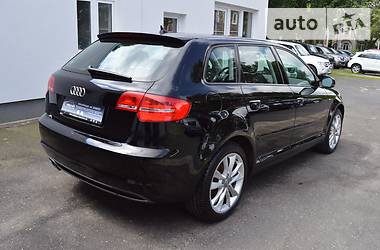 Хэтчбек Audi A3 2010 в 