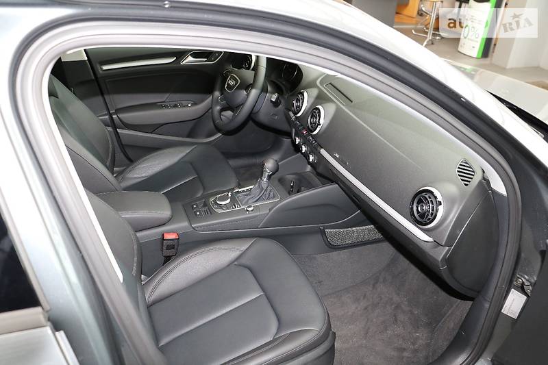 Седан Audi A3 2016 в Днепре