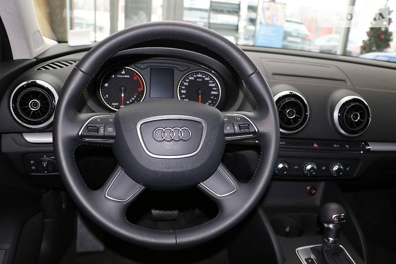 Седан Audi A3 2016 в Днепре