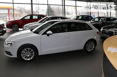 Седан Audi A3 2016 в 