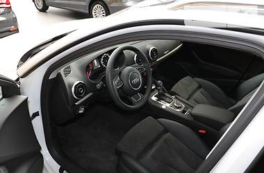 Седан Audi A3 2016 в 