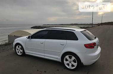 Хетчбек Audi A3 2012 в 
