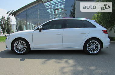 Хэтчбек Audi A3 2016 в Киеве