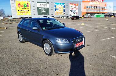 Хэтчбек Audi A3 2010 в Черновцах