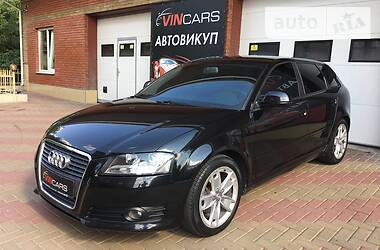Хетчбек Audi A3 2010 в 