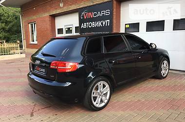 Хетчбек Audi A3 2010 в 
