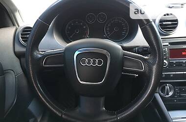 Хетчбек Audi A3 2010 в 