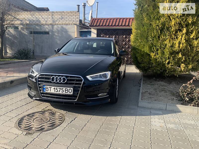 Хэтчбек Audi A3 2016 в Херсоне