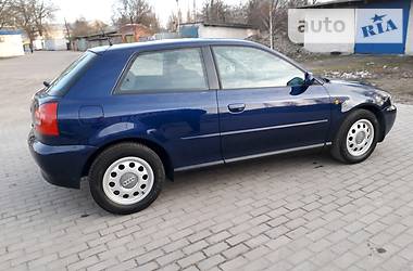 Купе Audi A3 2000 в 