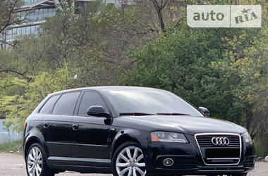 Хетчбек Audi A3 2011 в 