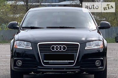 Хетчбек Audi A3 2011 в 