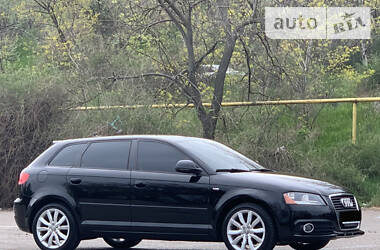 Хетчбек Audi A3 2011 в 