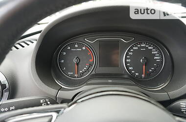 Хэтчбек Audi A3 2016 в 