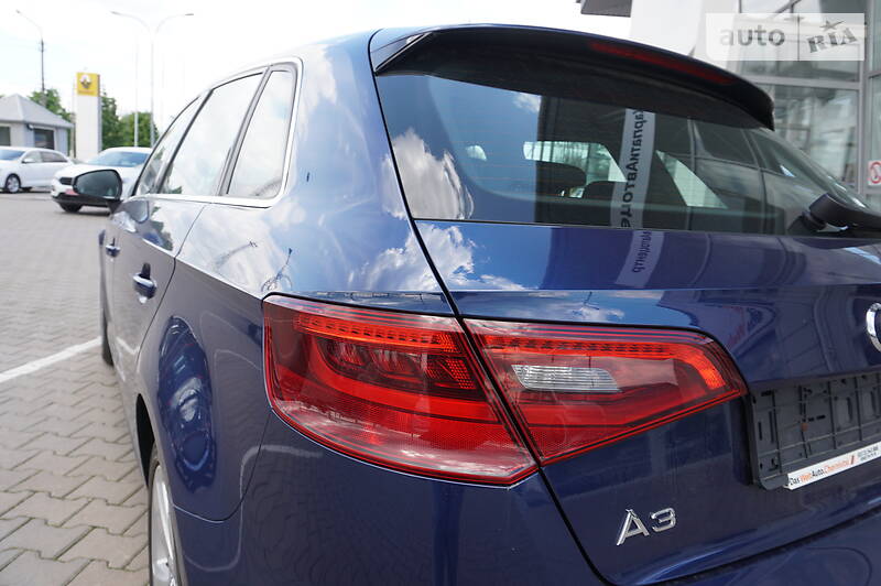 Хетчбек Audi A3 2016 в Чернівцях