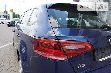 Хэтчбек Audi A3 2016 в 