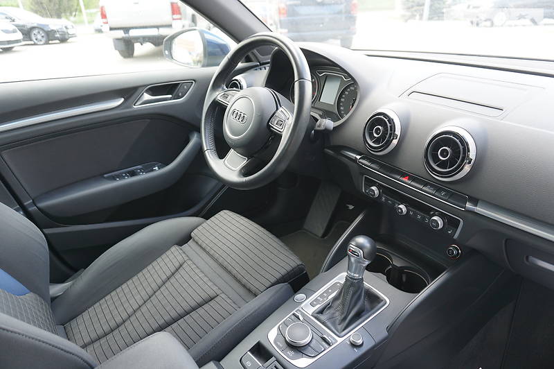Хетчбек Audi A3 2016 в Чернівцях