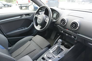 Хэтчбек Audi A3 2016 в 