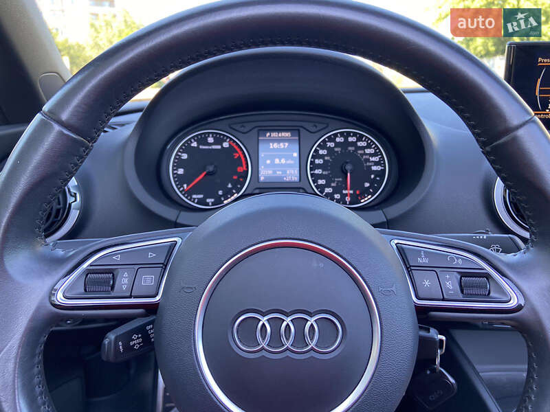 Кабриолет Audi A3 2016 в Черкассах