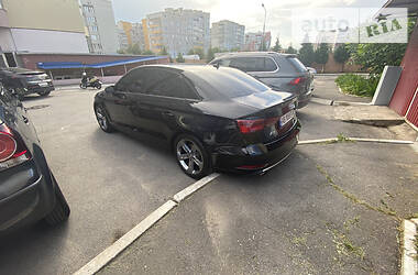 Седан Audi A3 2016 в Виннице