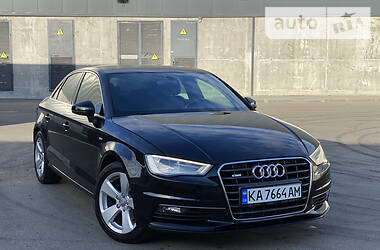 Седан Audi A3 2013 в Киеве