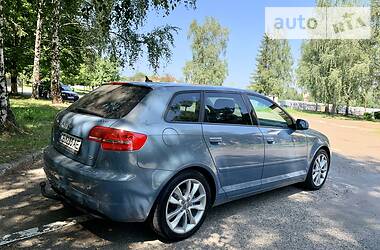 Хэтчбек Audi A3 2011 в Черновцах