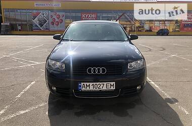 Хэтчбек Audi A3 2004 в 