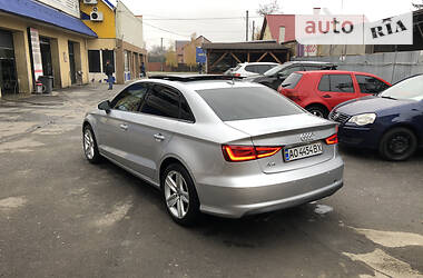 Седан Audi A3 2015 в Ужгороді