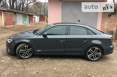 Седан Audi A3 2016 в Хмельницькому