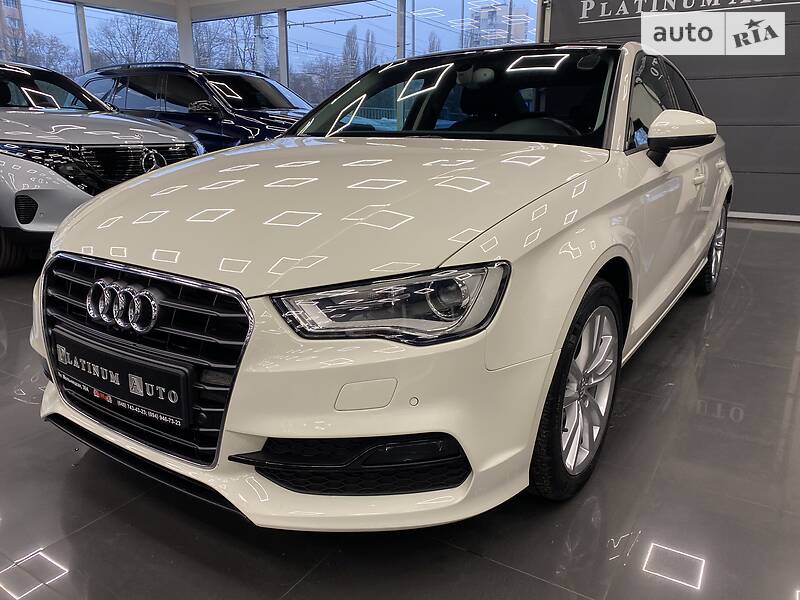 Седан Audi A3 2015 в Одессе