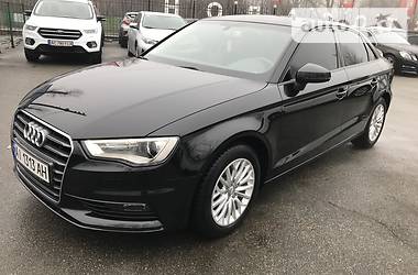 Седан Audi A3 2016 в Киеве