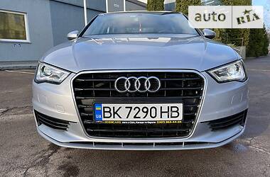 Седан Audi A3 2014 в Ровно