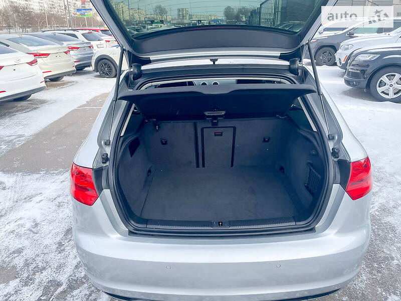 Хэтчбек Audi A3 2010 в Запорожье